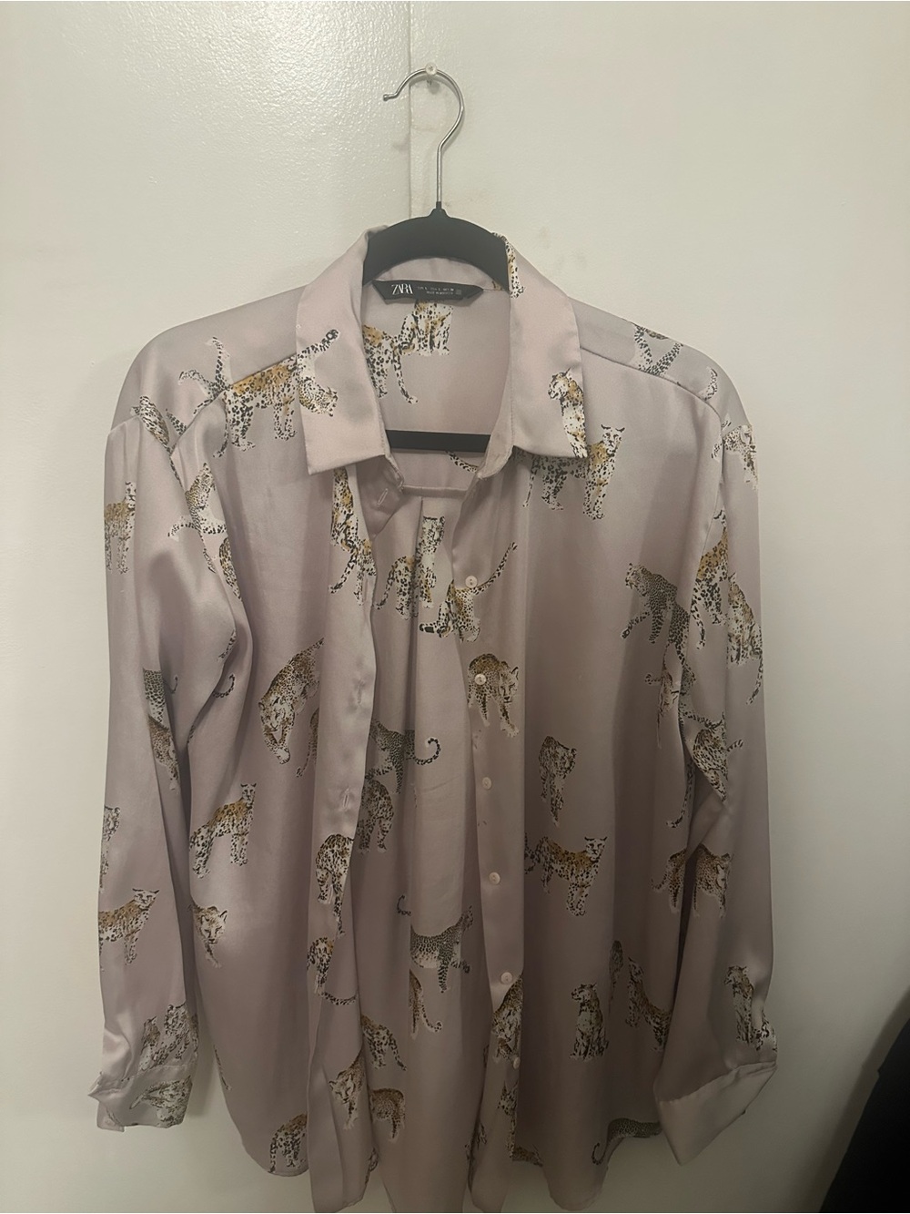 Zara Men's Mauve Leopard-Print Button-Down Shirt
